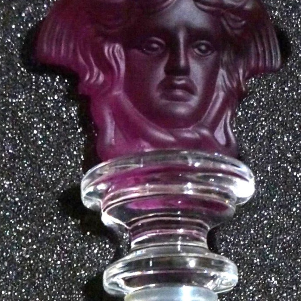 Versace Bar Essentials — Wine stopper and stainless steel bottle holder Medusa